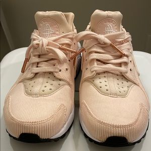 Nike Air Huarache Sneakers